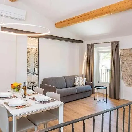 Casa Zeni Luca * バルドリーノ